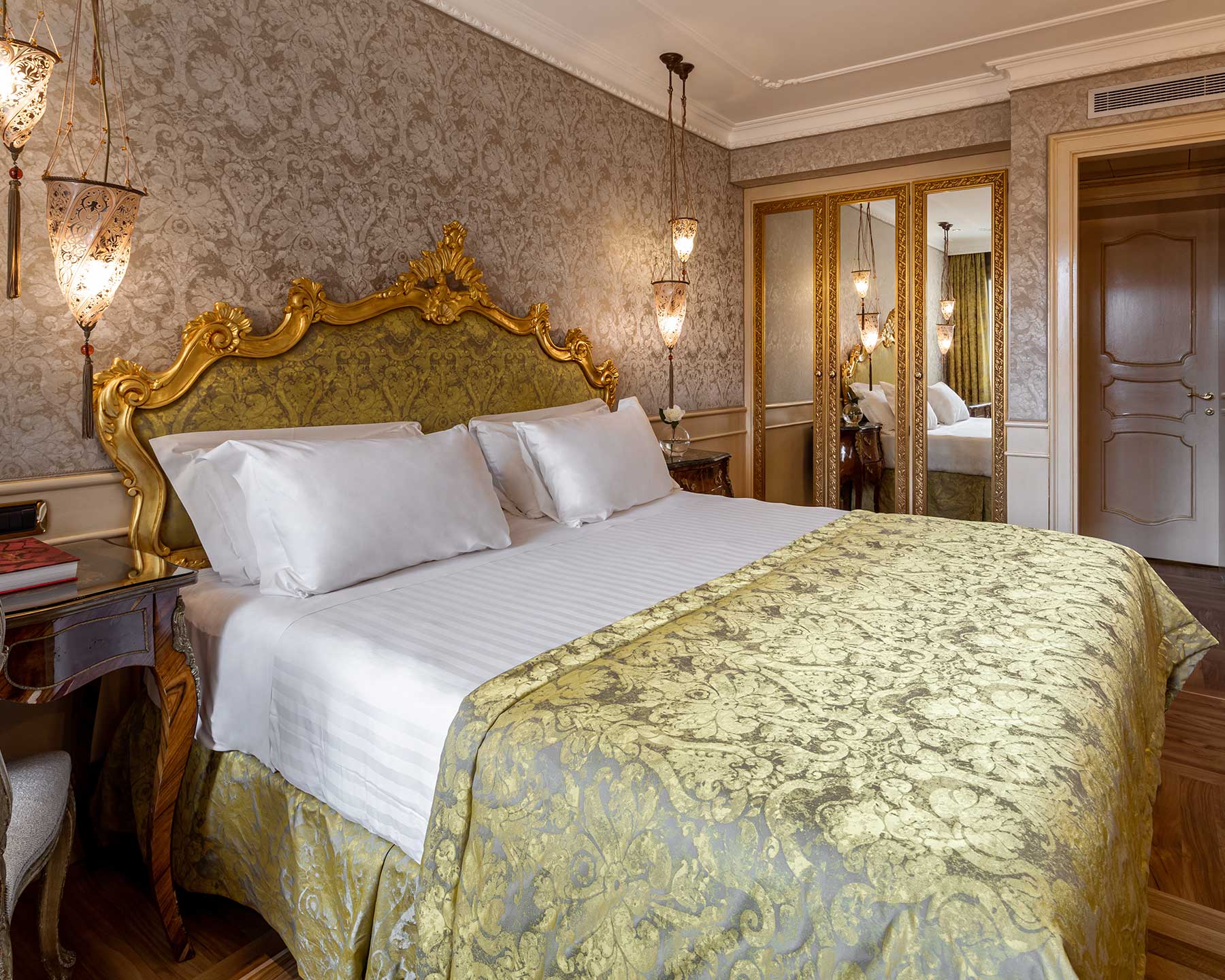 A unique magical journey in Venice Baglioni Hotel Luna